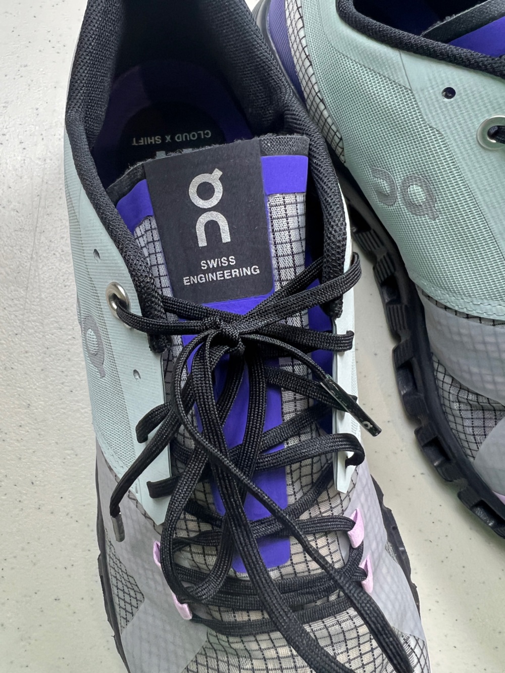 ON RUNNING ON CLOUD X SHIFT RUNNING SHOES - WOMEN'S SIZE 10 - Picture 6 of 13